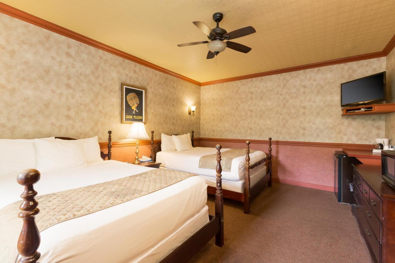 The Blue Heron 3*